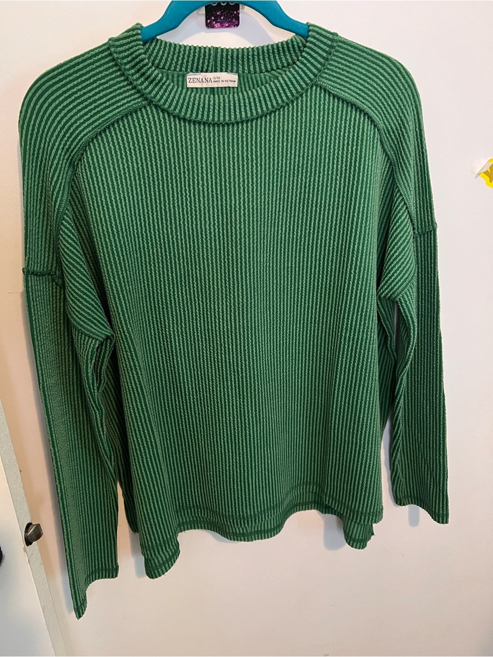 Zenana Outfitters Kelly Green Ribbed Long-Sleeve Knit Top